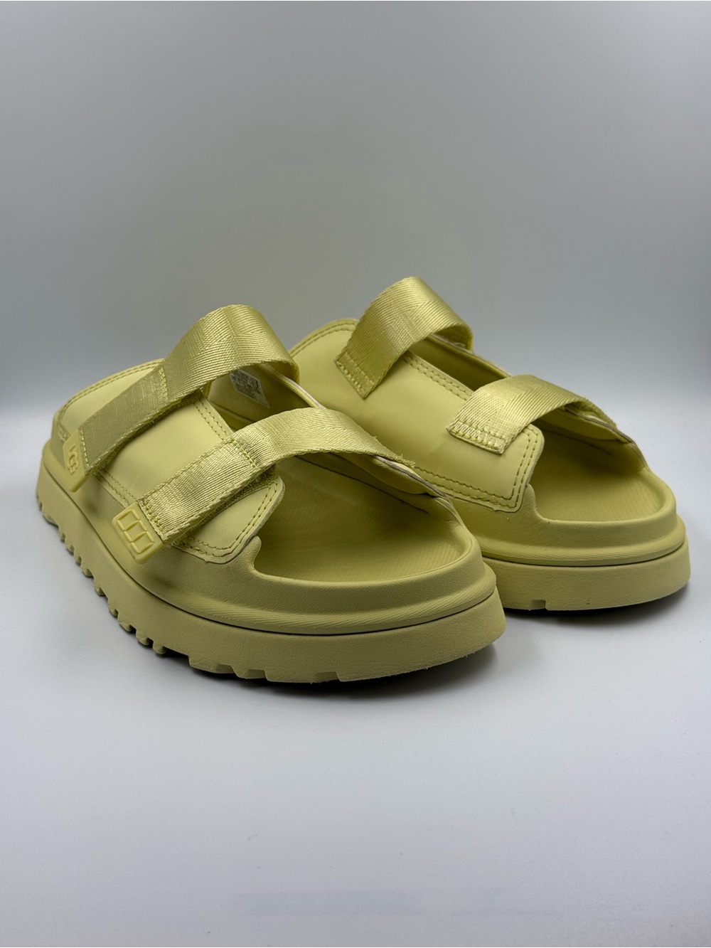 UGG Yellow Goldenglow Sandals Double Strap Big Girl Size 6 or Women’s 7.5/8